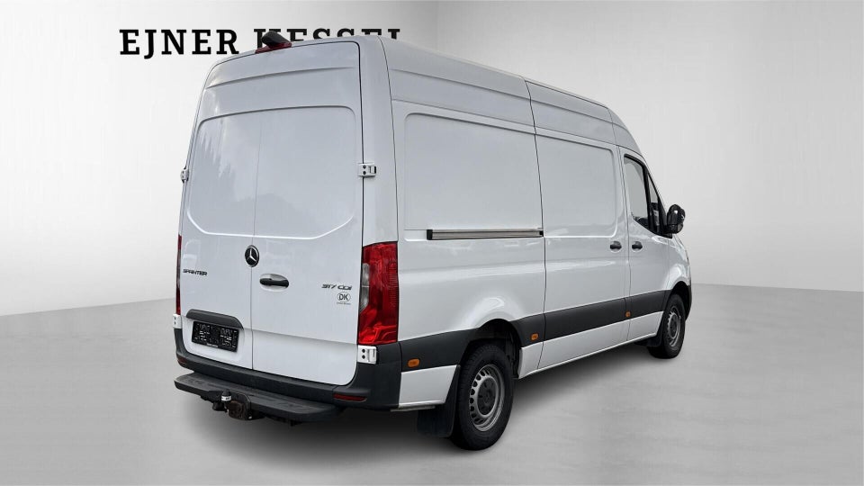 Mercedes Sprinter 317 2,0 CDi A2 Kassevogn aut. RWD