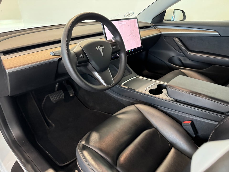 Tesla Model 3 Long Range AWD 4d