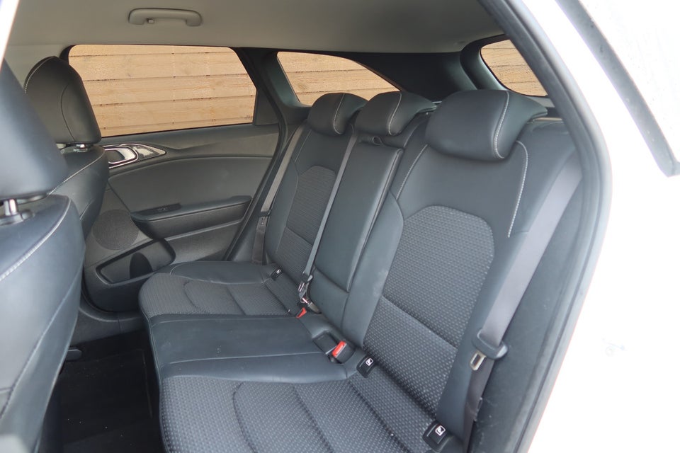 Kia Ceed 1,4 T-GDi Intro Edition SW DCT 5d