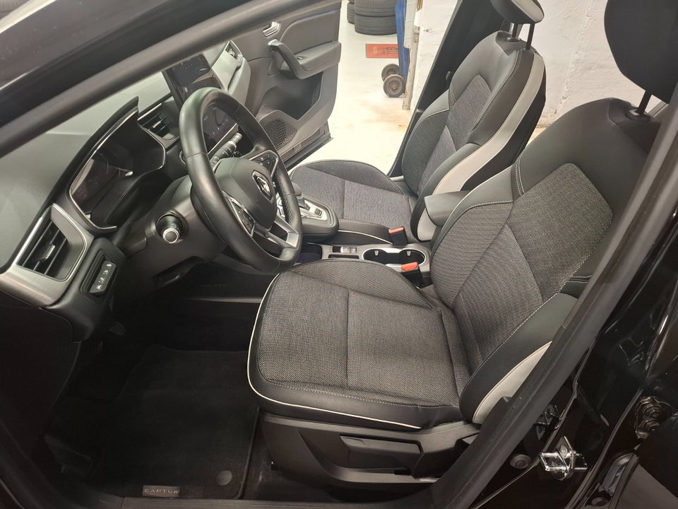 Renault Captur 1,3 TCe 155 Intens EDC 5d