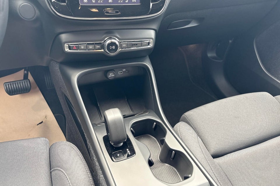 Volvo EX40 Extended Range Plus 5d