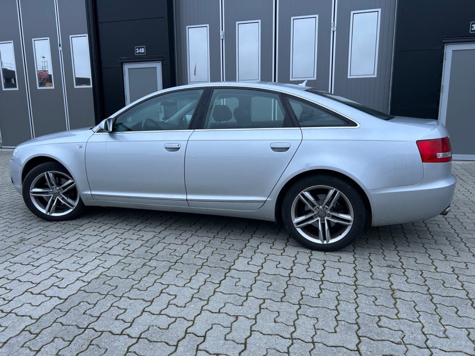 Audi A6 2,4 V6 Multitr. 4d