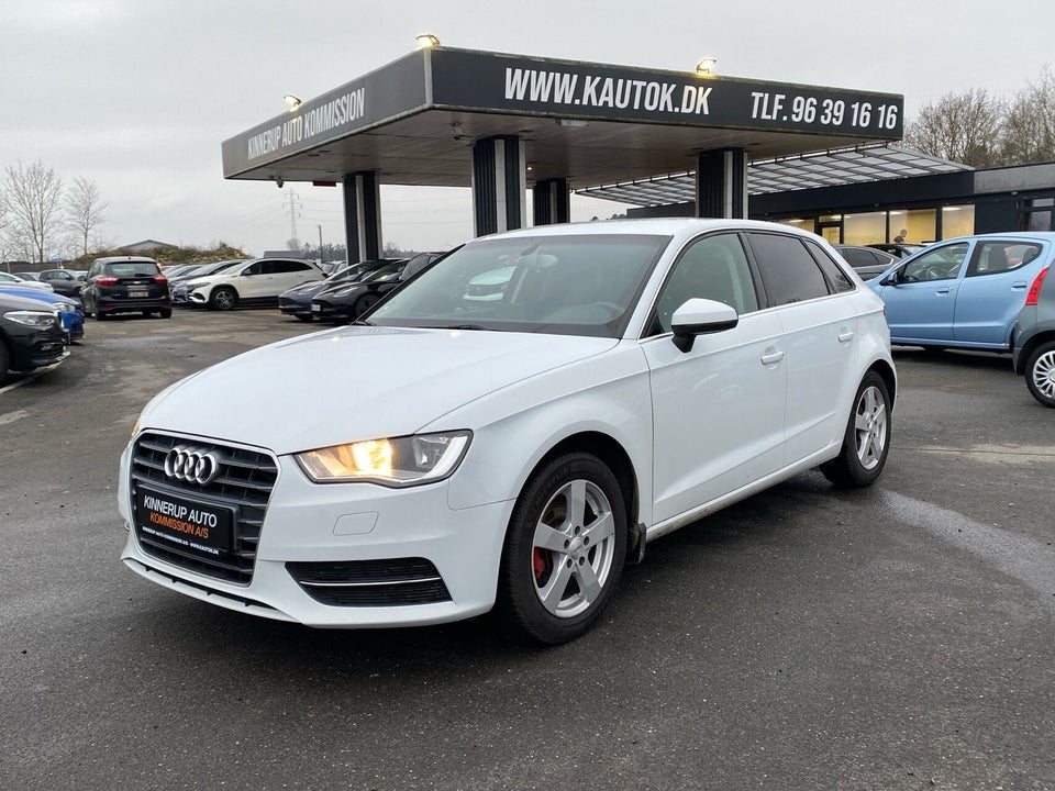 Audi A3 2,0 TDi 150 Ambiente Sportback 5d