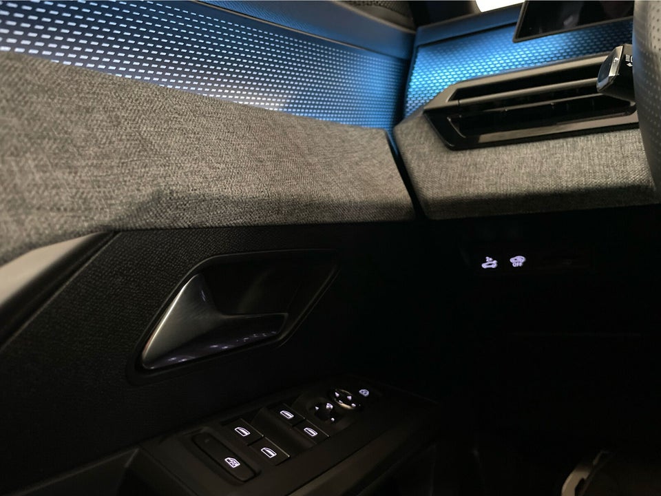 Peugeot e-5008 77 GT Pack 7prs 5d