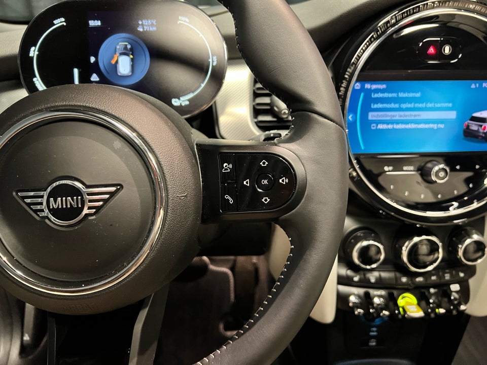 MINI Cooper SE Yours Trim 3d