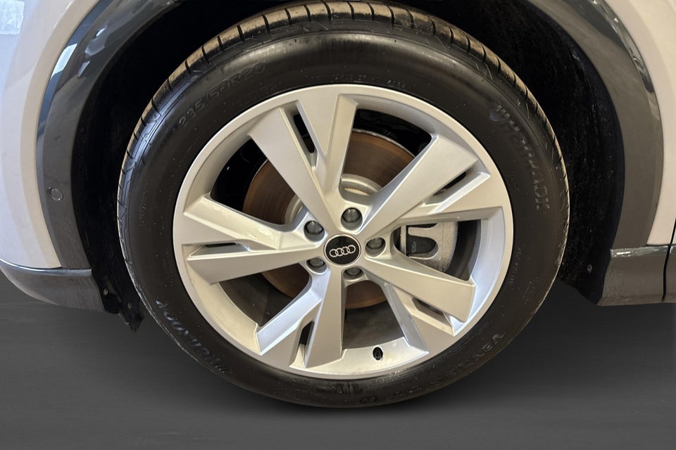 Audi Q4 e-tron 45 S-line 5d