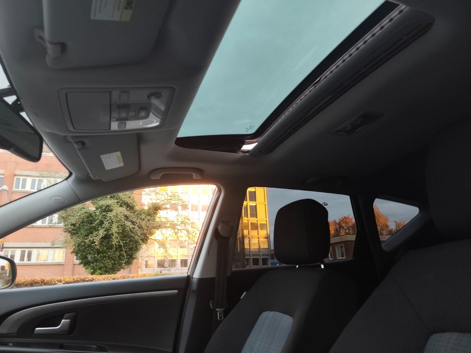 Kia Ceed 1,6 CVVT Active Fashion SW aut. 5d