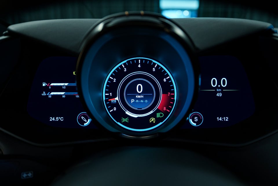 Aston Martin Vantage 5,2 V12 Coupé aut. 2d