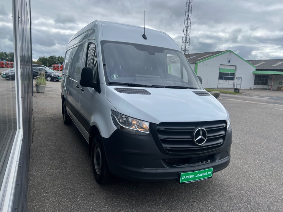 Mercedes Sprinter 317 2,0 CDi A2 Kassevogn aut. RWD