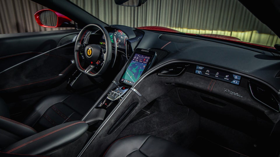 Ferrari Roma 3,9 Spider DCT 2d