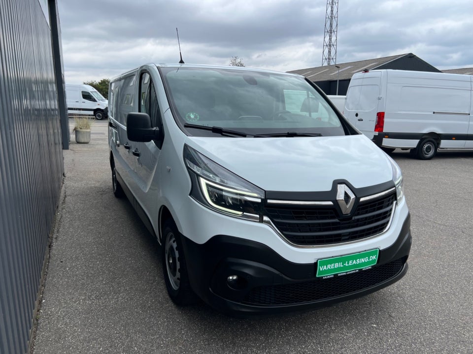 Renault Trafic T29 2,0 dCi 145 L2H1 EDC