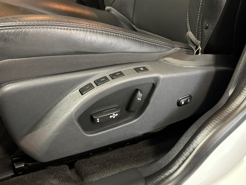 Volvo XC60 2,0 D4 190 Summum aut. 5d