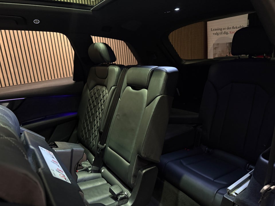 Audi Q7 50 TDi S-line quattro Tiptr. 7prs 5d