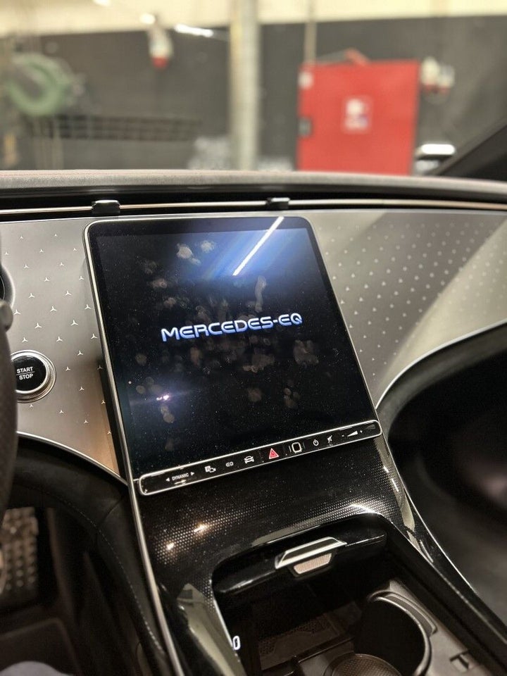 Mercedes EQE350 AMG Line 4d