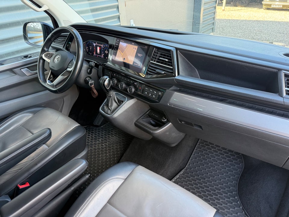 VW Caravelle 2,0 TDi 199 Highline DSG 4Motion kort