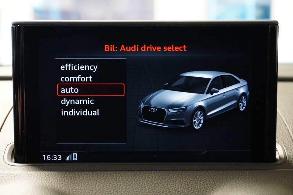 Audi A3 35 TFSi Sport Limited S-tr. 4d