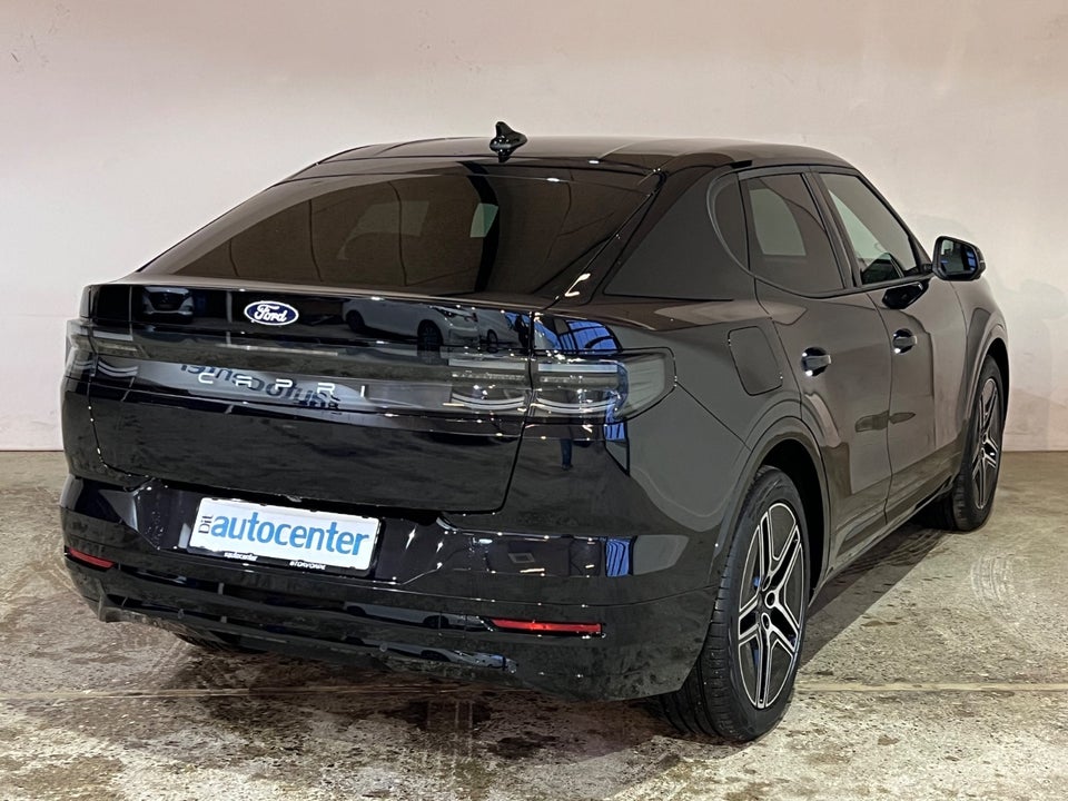 Ford Capri 84 Premium Extended Range AWD 5d