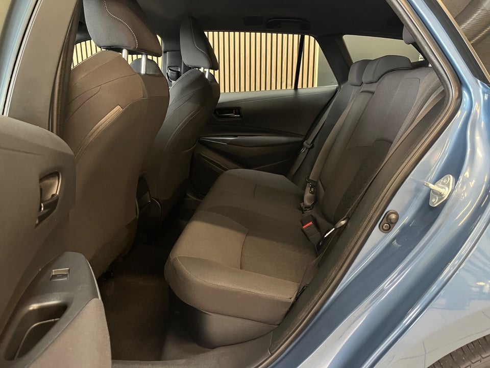 Toyota Corolla 1,8 Hybrid Active Premium Touring Sports MDS 5d