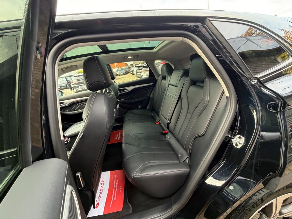 MG Marvel R Performance 5d