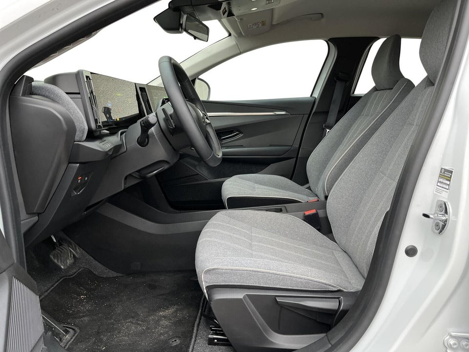 Renault Megane E-Tech 40 Equilibre 5d