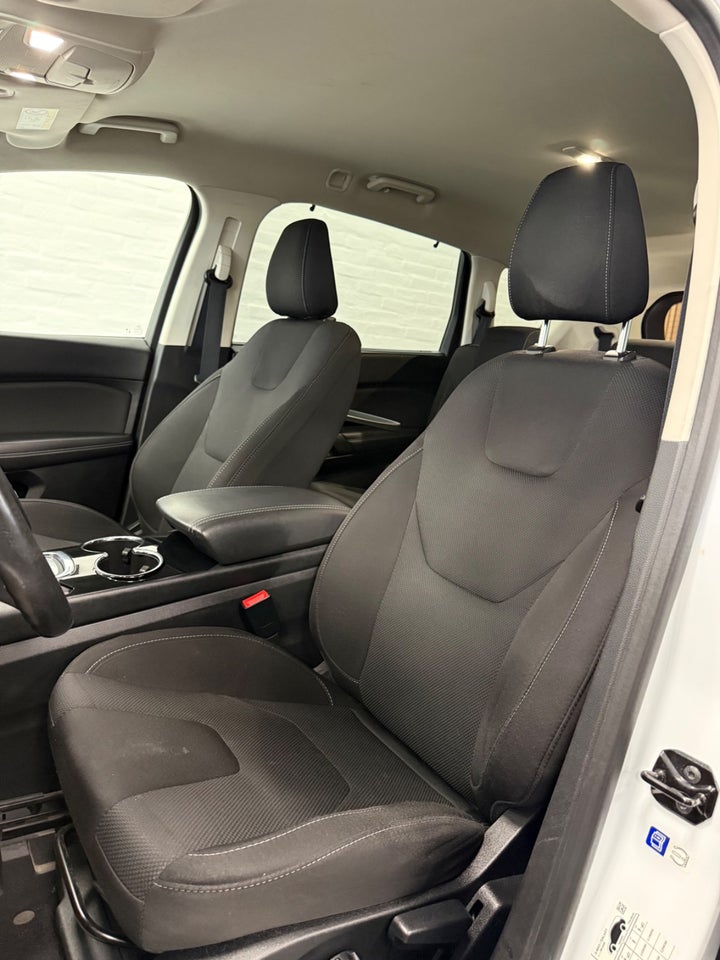 Ford S-MAX 2,0 TDCi 150 Titanium 7prs 5d