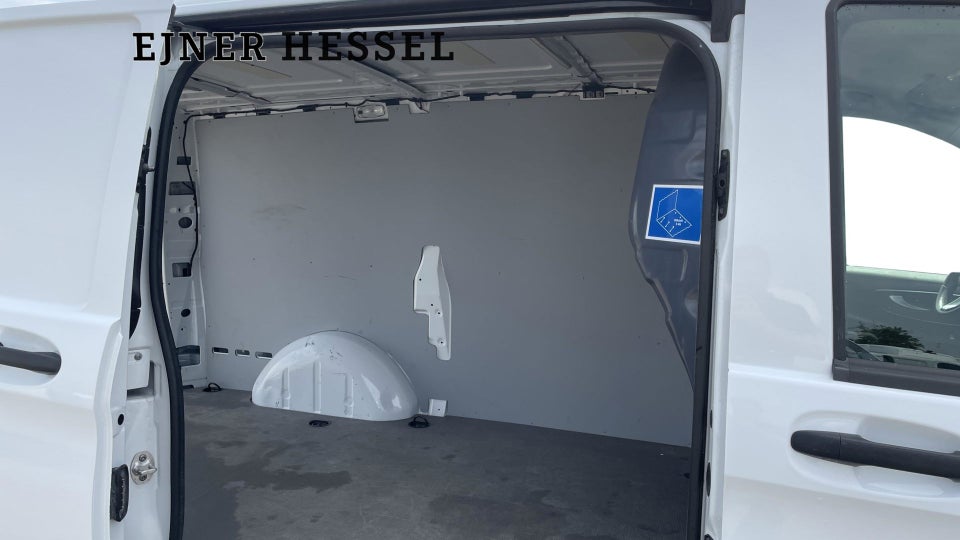 Mercedes Vito 114 2,0 CDi Kassevogn aut. L RWD