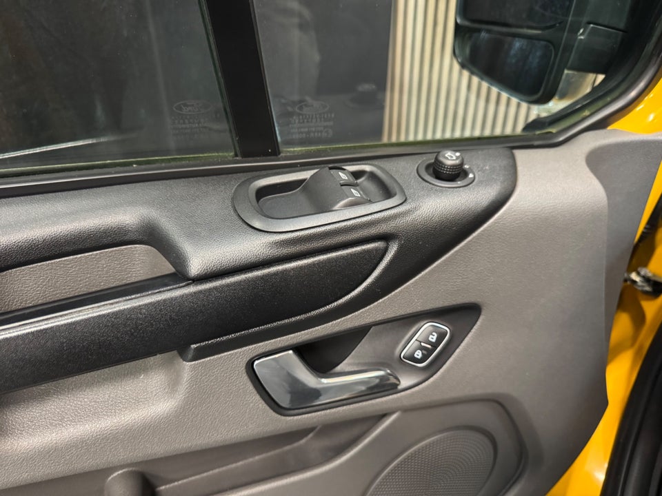 Ford Transit Custom 340 L2 2,0 TDCi 130 Ambiente