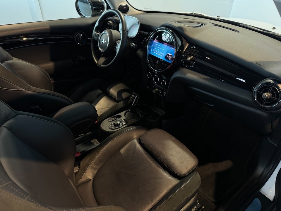 MINI Cooper SE Classic 3d