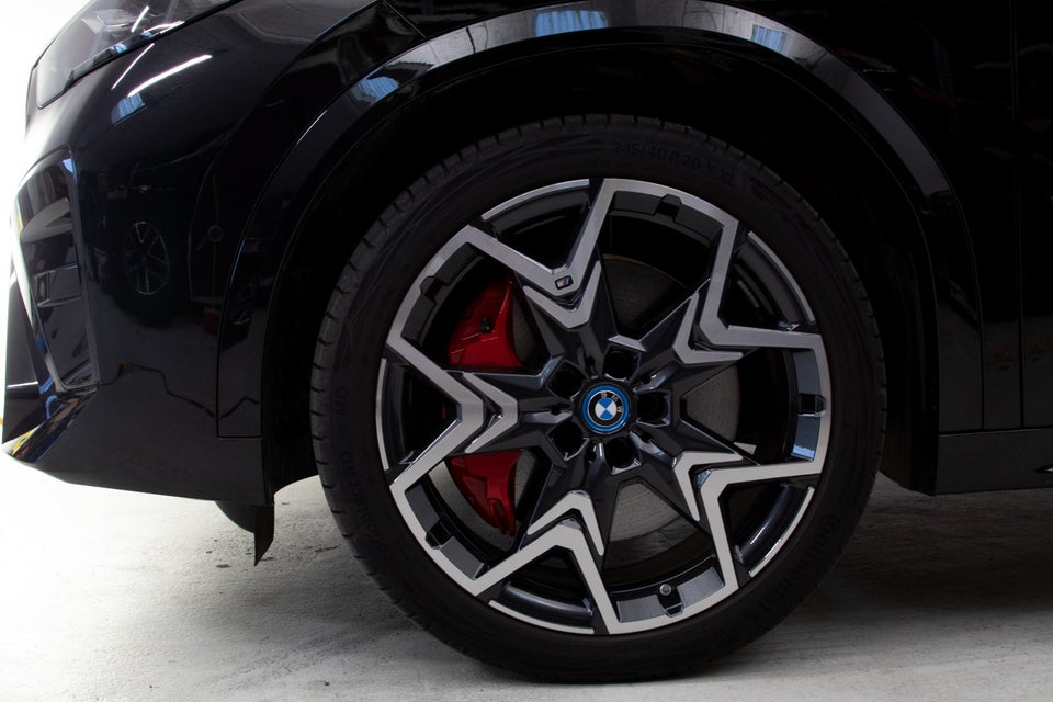 BMW iX2 eDrive20 Fully Charged M-Sport 5d