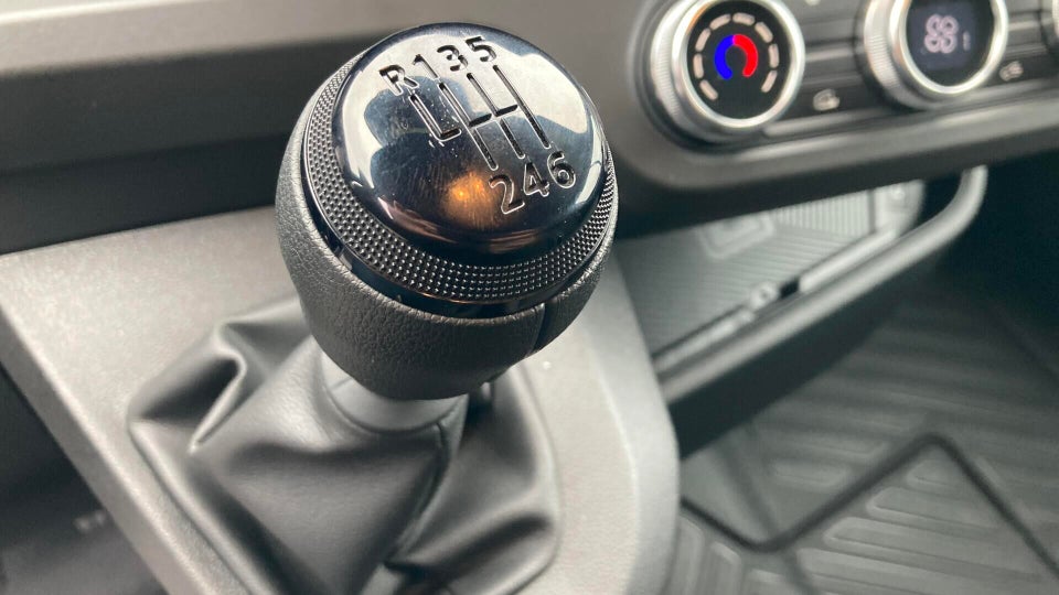 Renault Master V T35 2,0 dCi 150 L2H2 Kassevogn Tekno