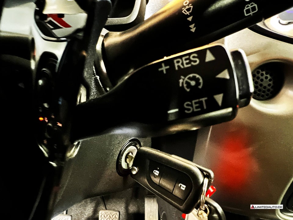 Toyota Aygo 1,0 VVT-i x-play x-touch 5d