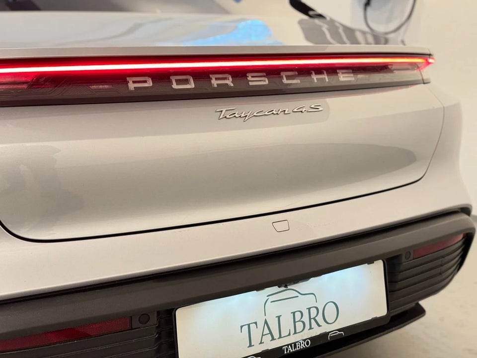 Porsche Taycan 4S Performance+ 4d
