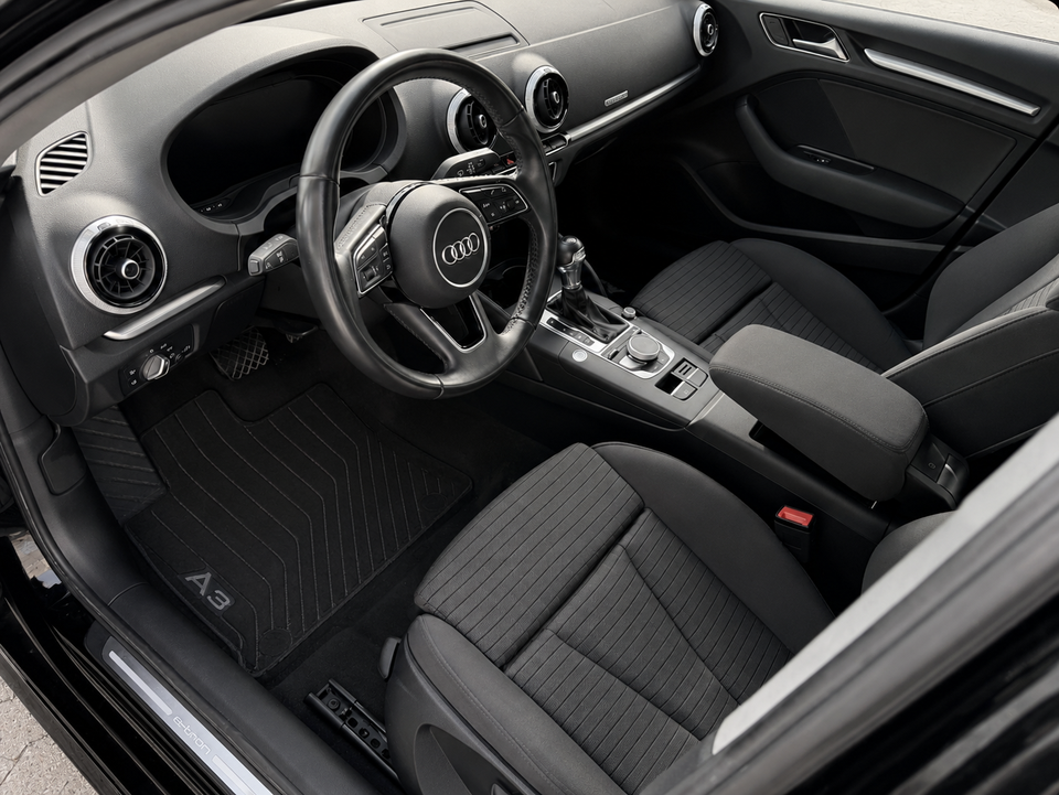 Audi A3 1,4 e-tron Sport Sportback S-tr. 5d