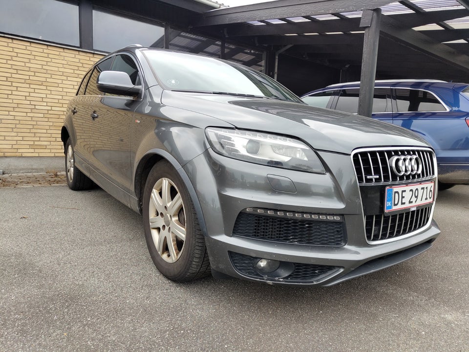 Audi Q7 3,0 TDi 242 quattro Tiptr. 5d