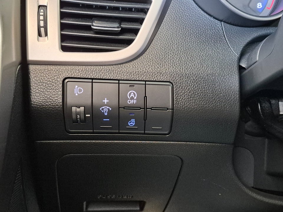 Hyundai i30 1,6 GDi Trend CW 5d