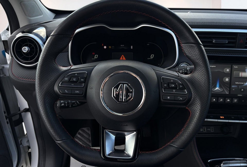 MG ZS 70 Luxury 5d