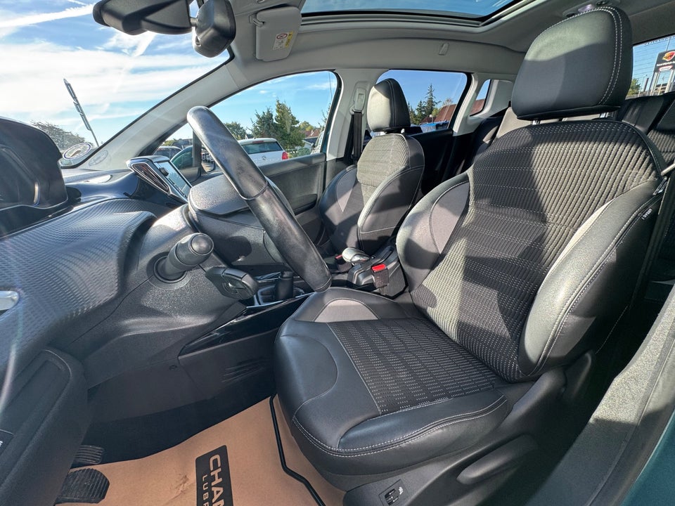 Peugeot 2008 1,6 BlueHDi 100 Allure Sky 5d