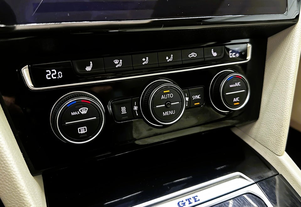 VW Passat 1,4 GTE Highline DSG 4d