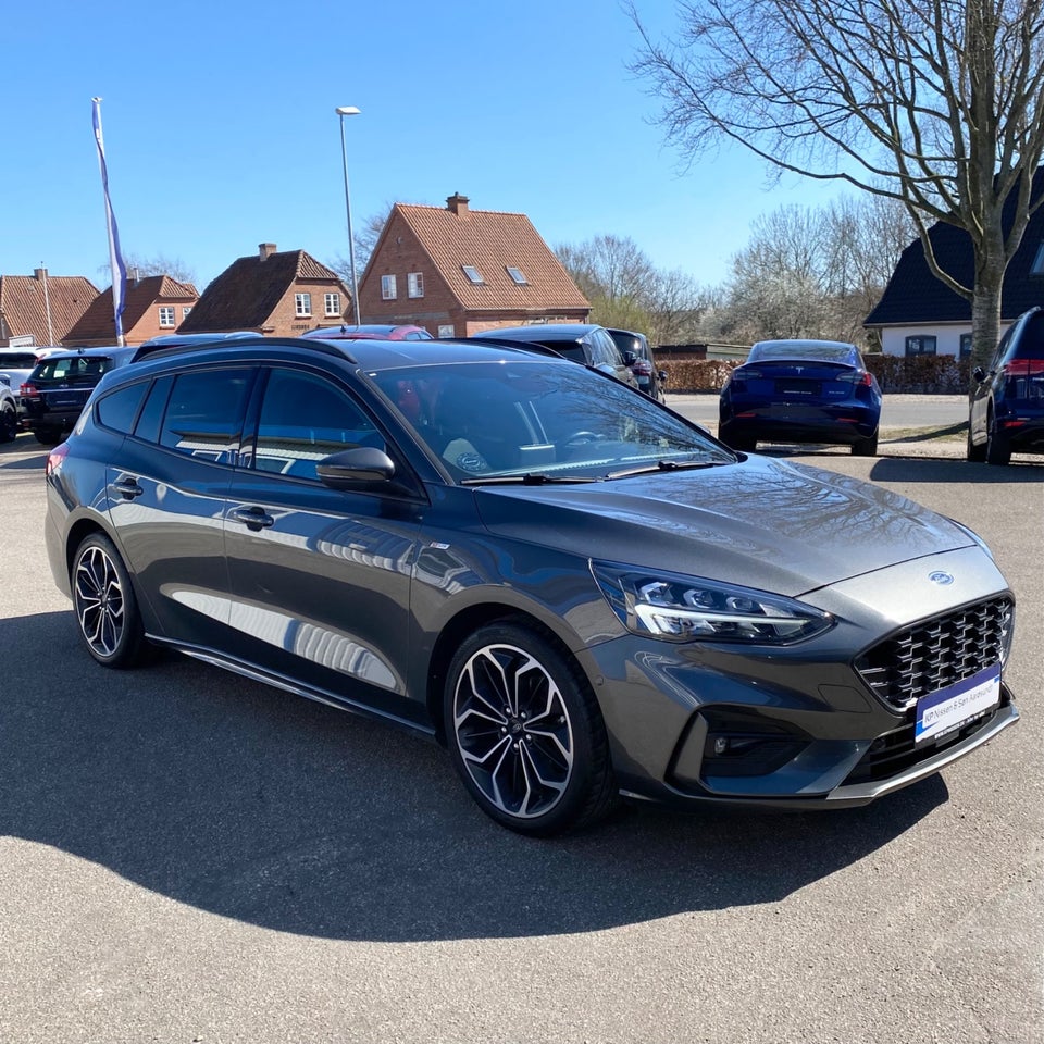 Ford Focus 1,0 EcoBoost ST-Line stc. aut. 5d