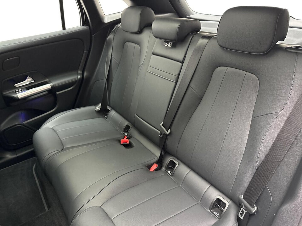 Mercedes EQA250+ Progressive 5d
