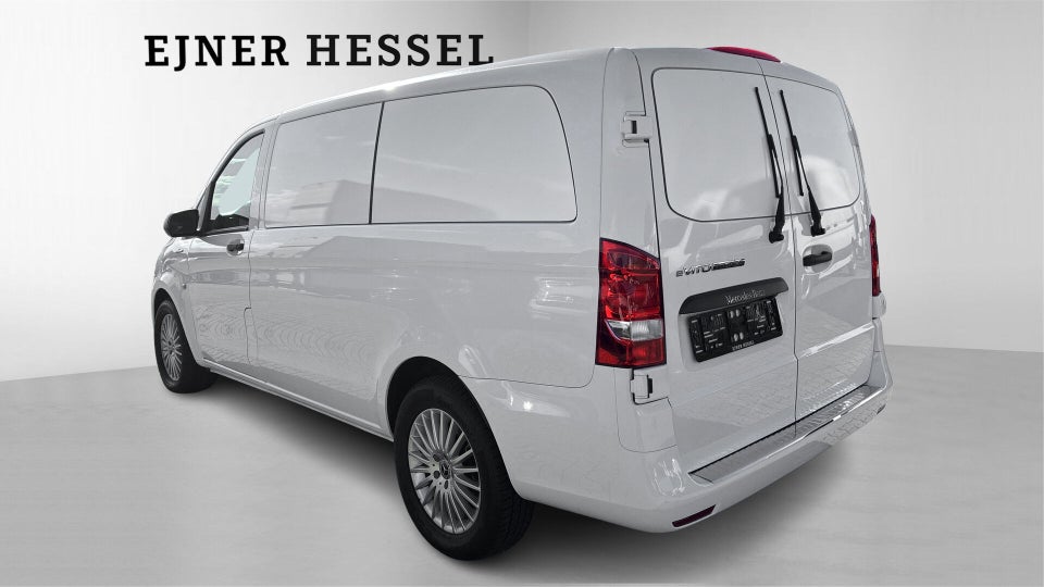 Mercedes eVito 129 Tourer PRO L Van