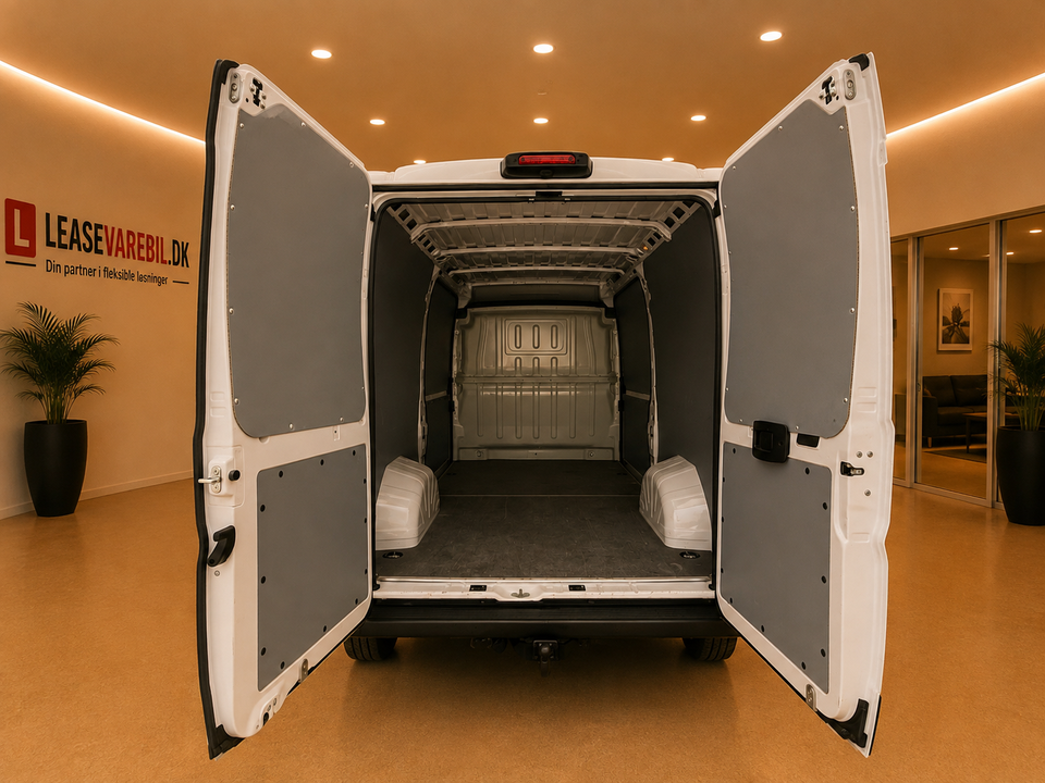 Fiat Ducato 35 Maxi 2,2 MJT 140 Kassevogn L2H2 Pro aut.
