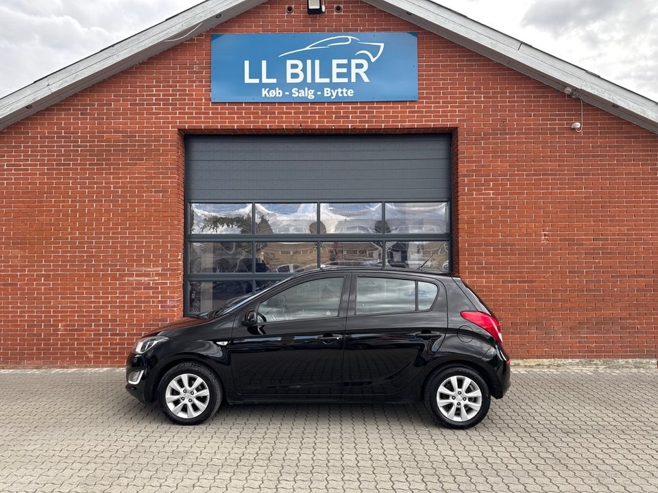 Hyundai i20 1,25 Classic XTR 5d