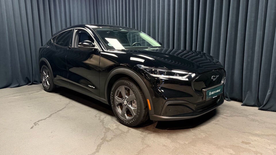 Ford Mustang Mach-E 68 Standard Range 5d