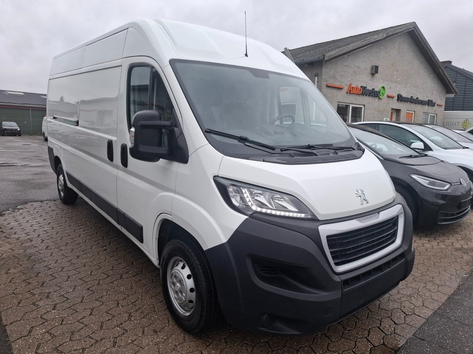 Peugeot Boxer 333 2,2 BlueHDi 165 L3H2 Premium