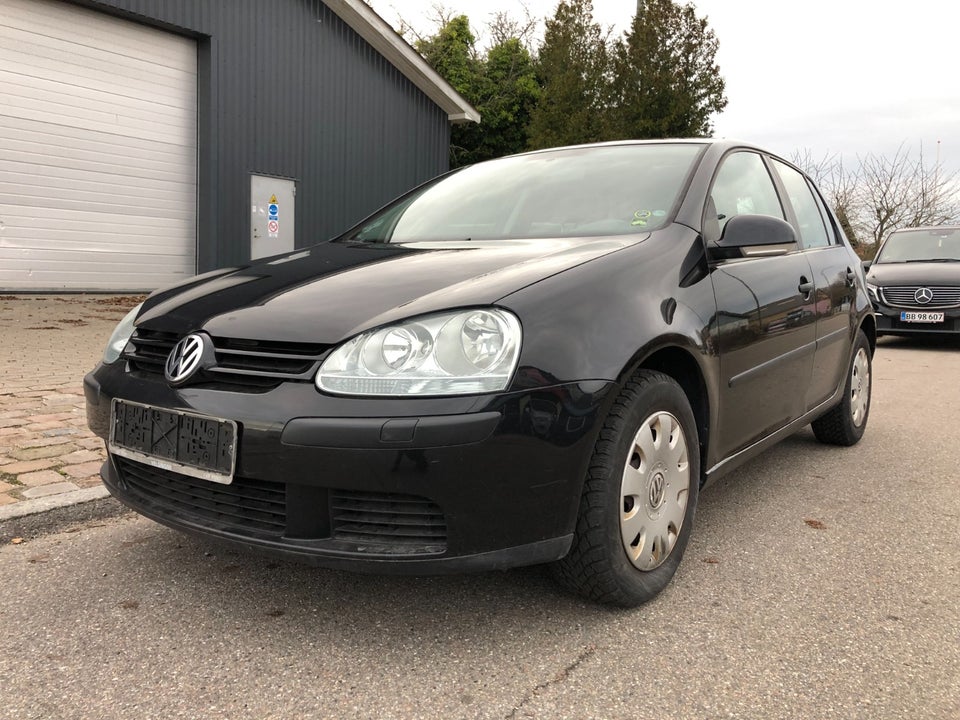 VW Golf V 1,6 Trendline 5d