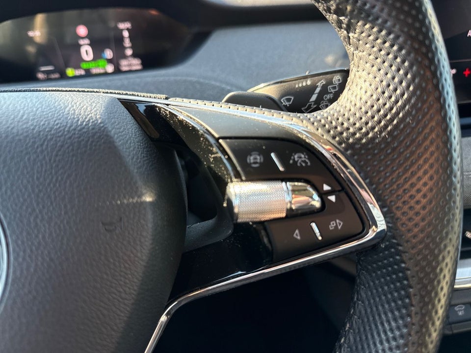 Skoda Enyaq 80 iV Loft 5d