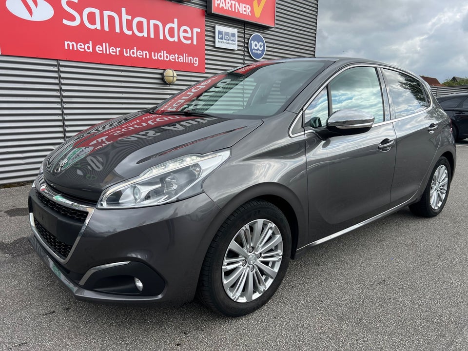 Peugeot 208 1,5 BlueHDi 100 Allure Sky 5d