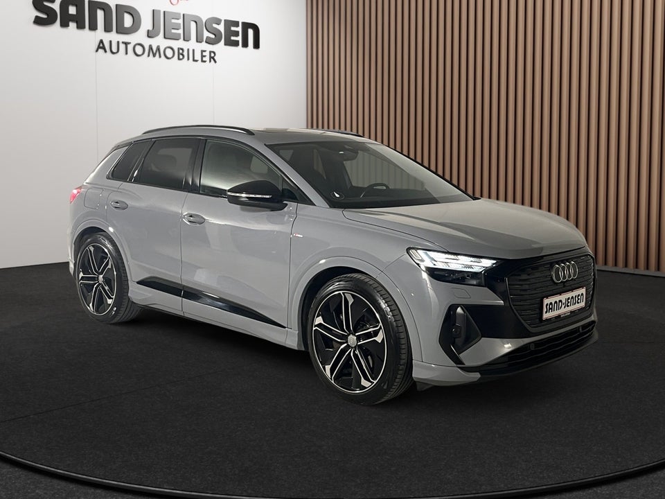 Audi Q4 e-tron 50 S-line quattro 5d