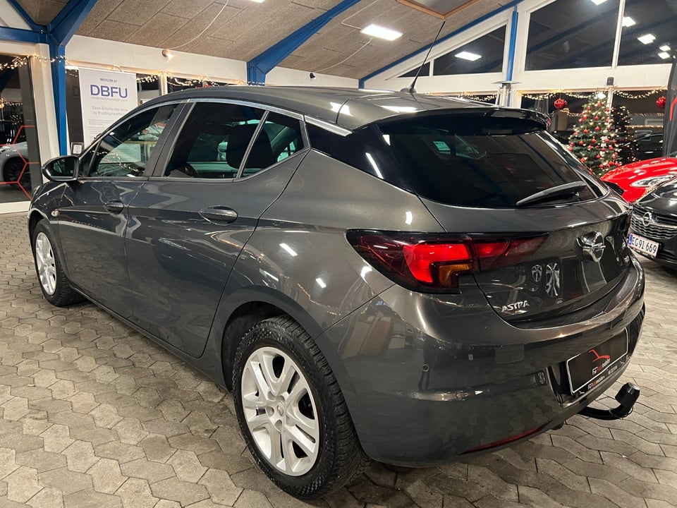 Opel Astra 1,6 CDTi 110 Enjoy 5d